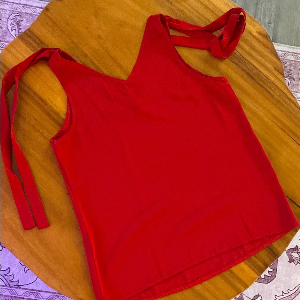 ❤️💯😎Red Sleeveless Tie-Shoulder Tank Top BNWOT